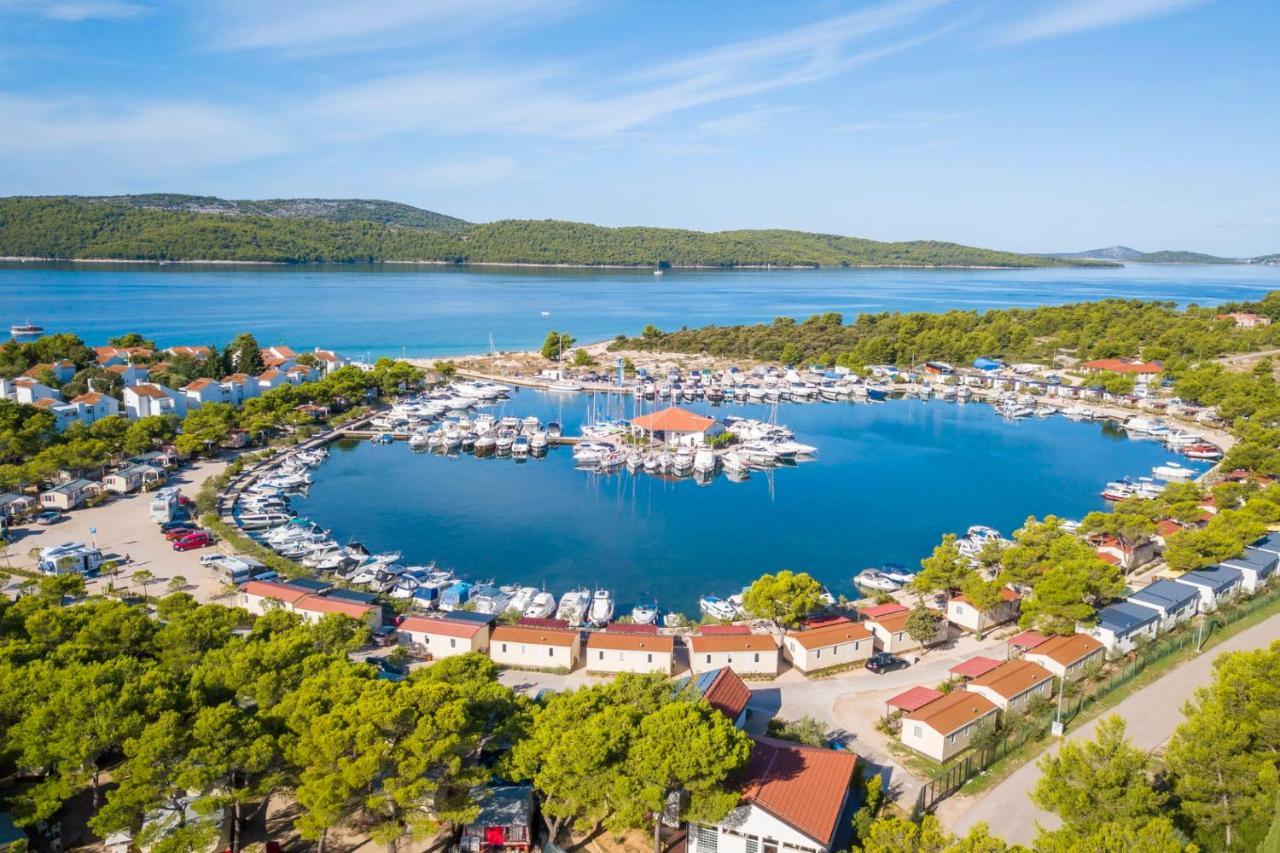 Mobile Homes Solaris Vacanceselect Šibenik Dış mekan fotoğraf