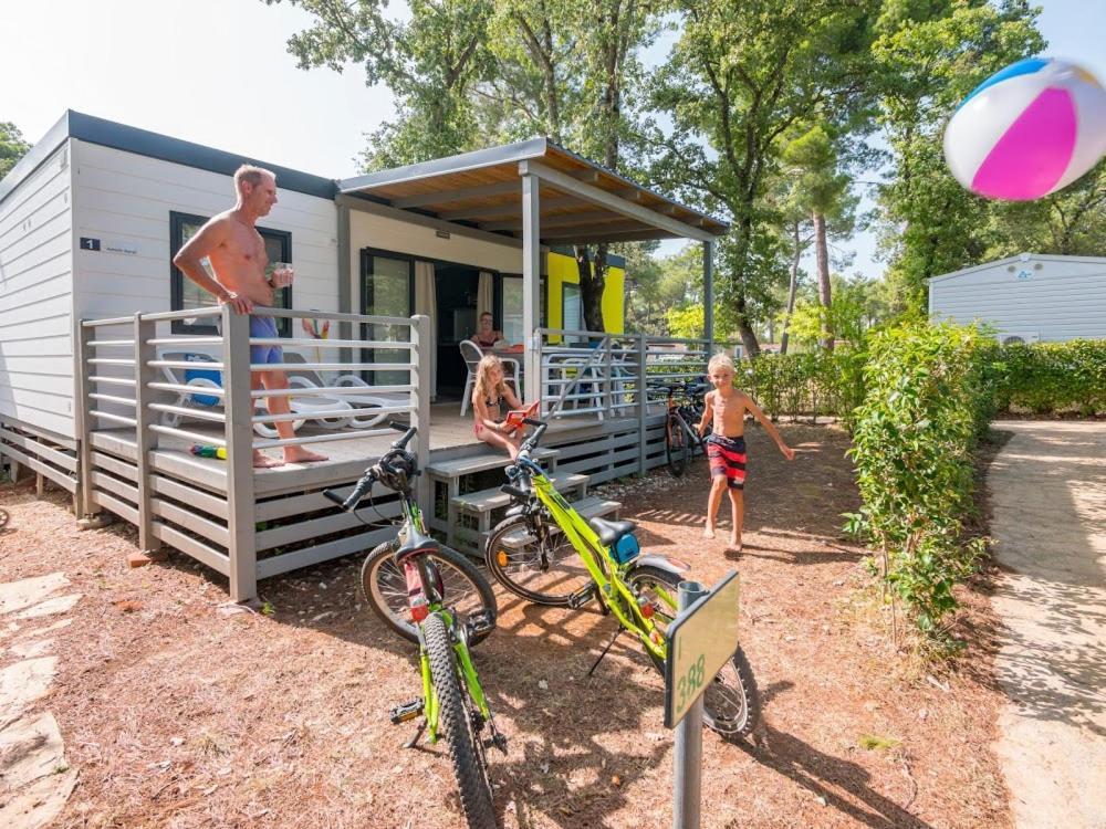 Mobile Homes Solaris Vacanceselect Šibenik Dış mekan fotoğraf